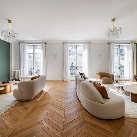 Luxurious 4 Bedroom Apartment, La Muette Lägenhet