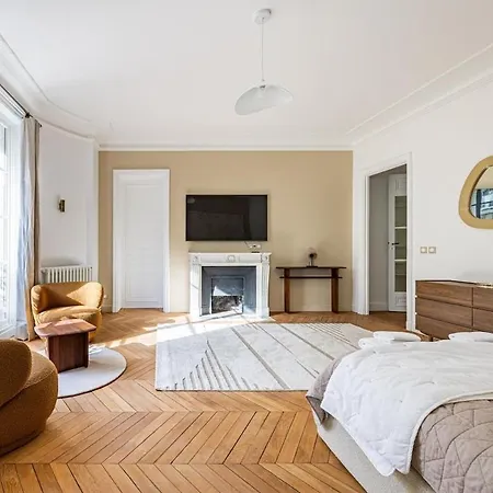 Lägenhet Luxurious 4 Bedroom Apartment, La Muette *